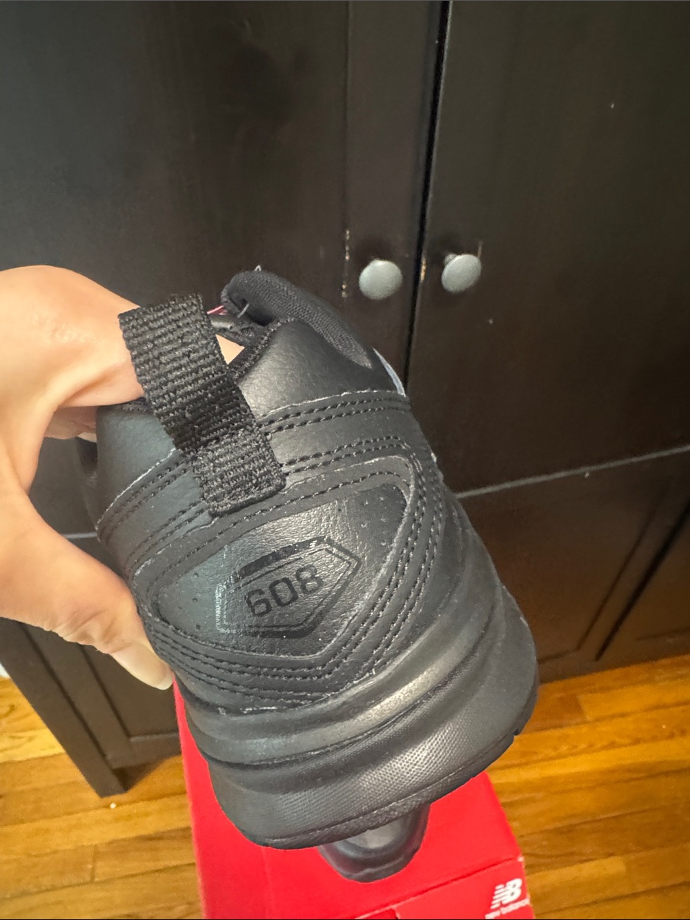 New Balance Men’s Black Slip-Resistant Athletic Shoes - Picture 4 of 5